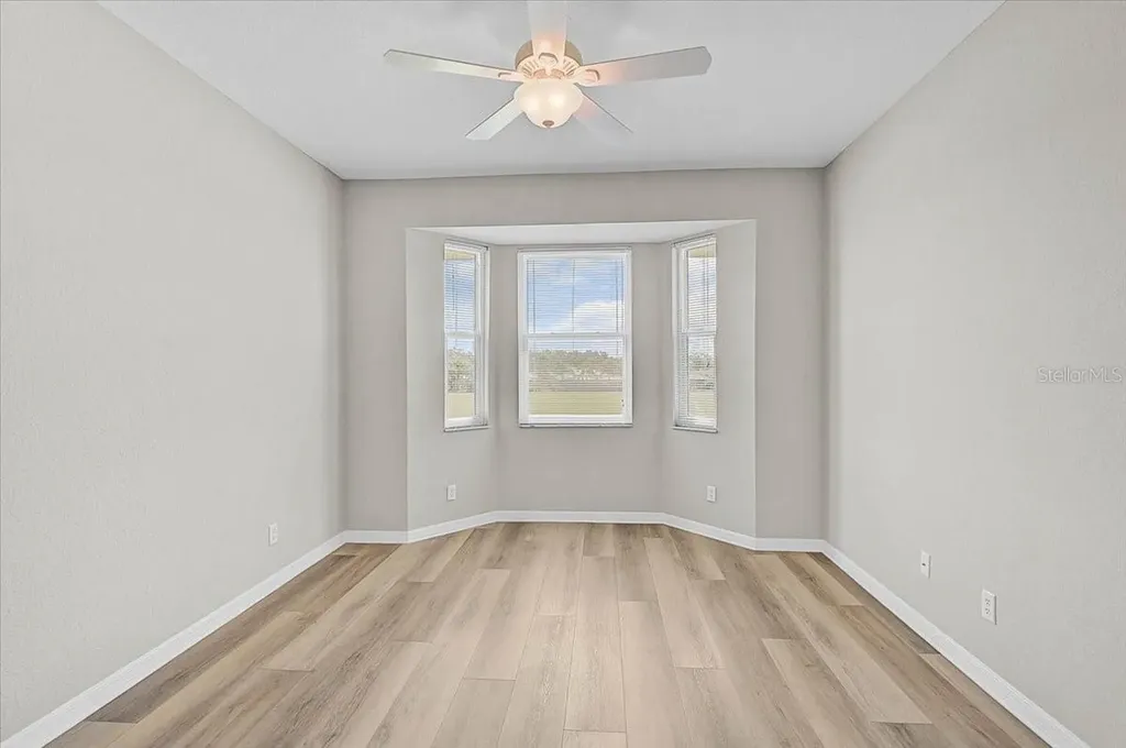 915 Fairwaycove Lane Bradenton FL 34212