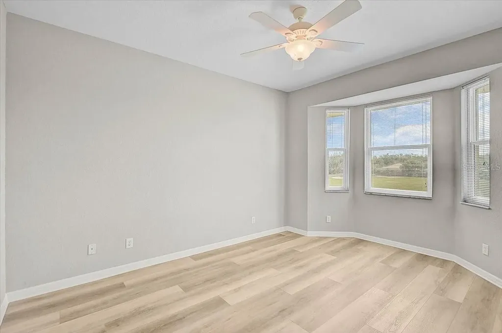 915 Fairwaycove Lane Bradenton FL 34212