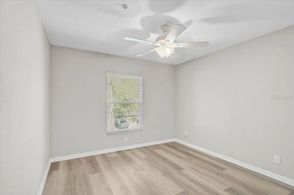 915 Fairwaycove Lane Bradenton FL 34212