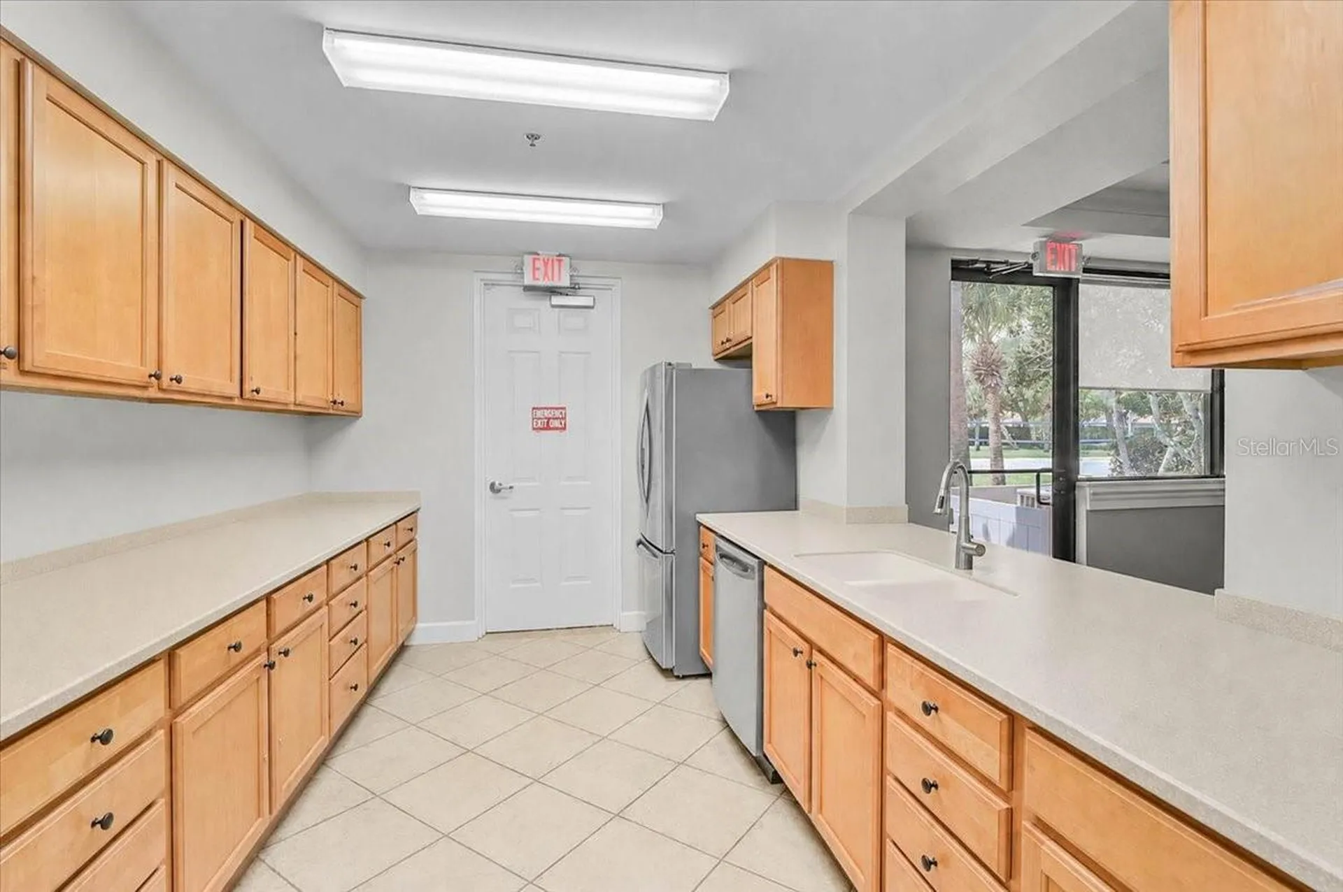 915 Fairwaycove Lane Bradenton FL 34212