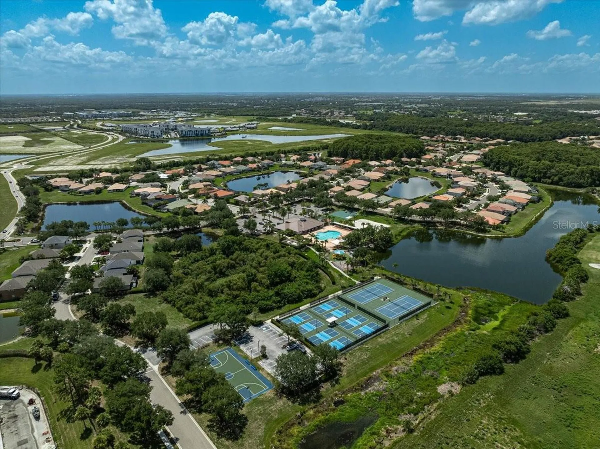 915 Fairwaycove Lane Bradenton FL 34212