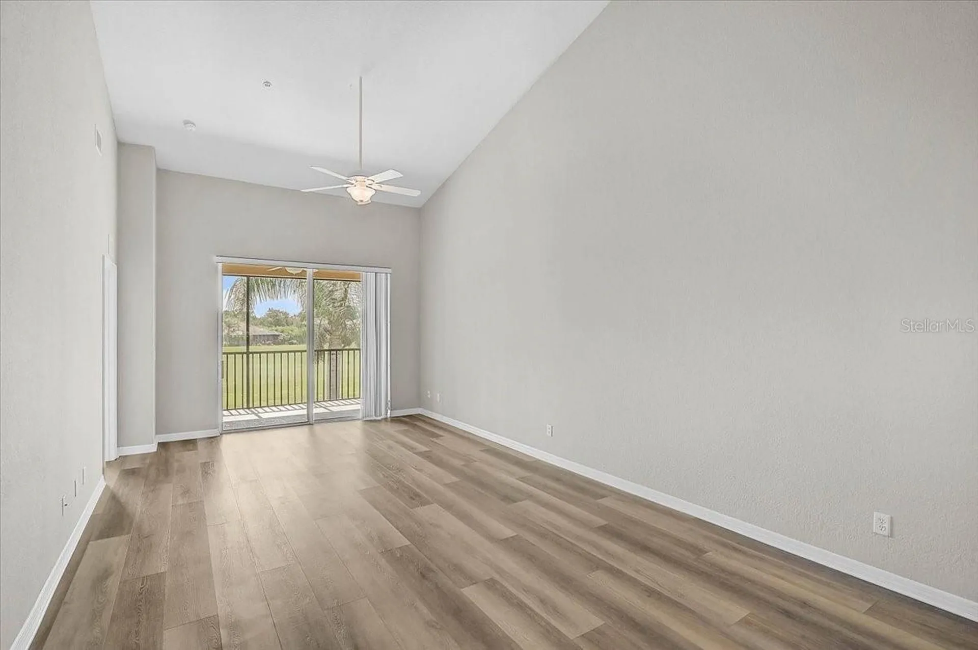 915 Fairwaycove Lane Bradenton FL 34212