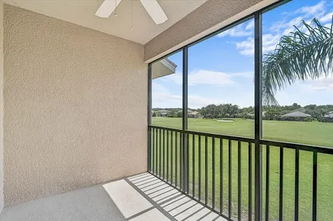 915 Fairwaycove Lane Bradenton FL 34212