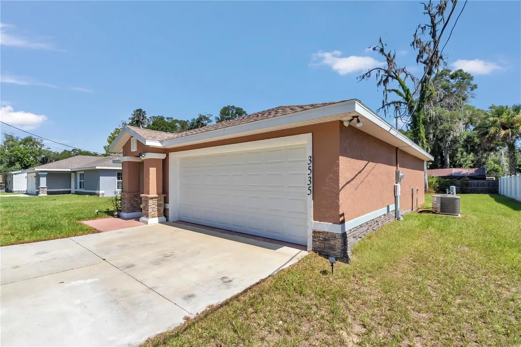 3535 SE 131st Place Belleview FL 34420