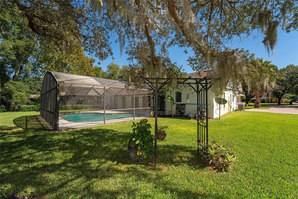 4464 Willow Wind Court Orlando FL 32835