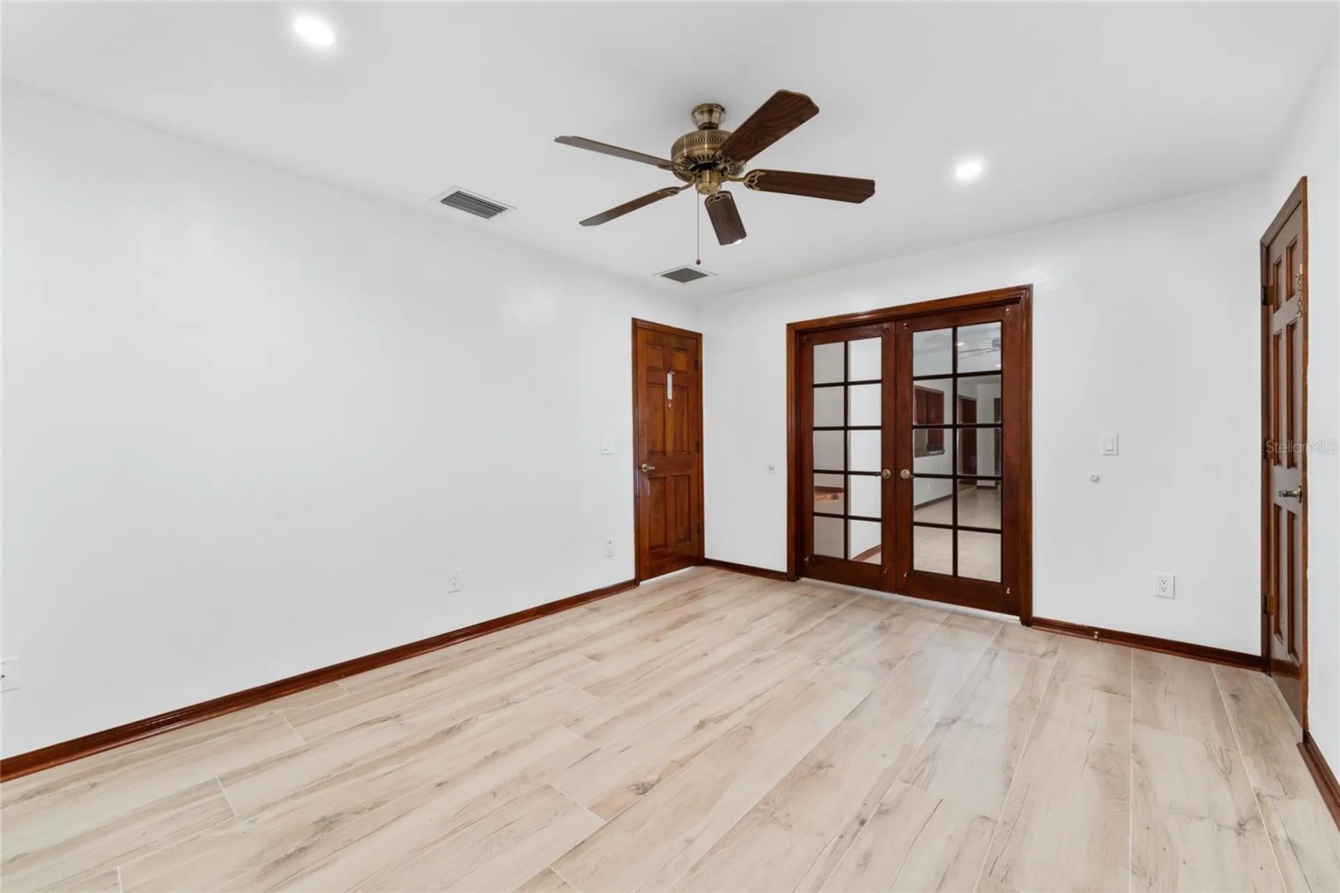 4464 Willow Wind Court Orlando FL 32835