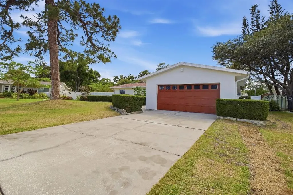 7520 20th Street N St Petersburg FL 33702