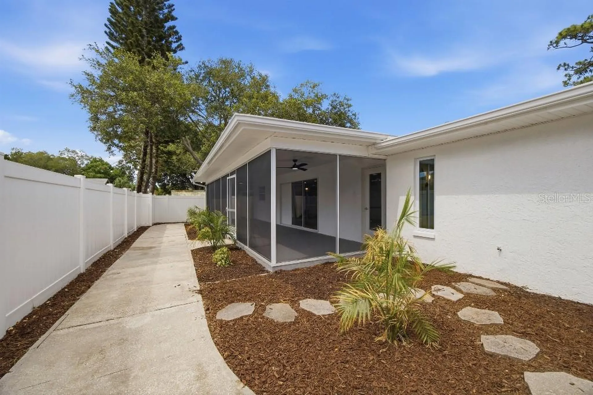 7520 20th Street N St Petersburg FL 33702