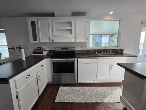 2827 Myrtle Oak Lane Zellwood FL 32798