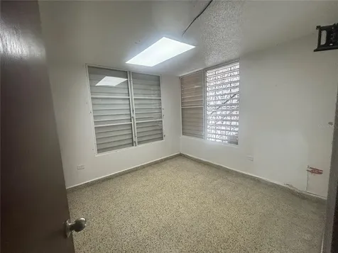 Calle 18 Bloque 23 Bayamon PR 00959