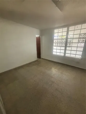 Calle 18 Bloque 23 Bayamon PR 00959