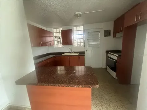 Calle 18 Bloque 23 Bayamon PR 00959