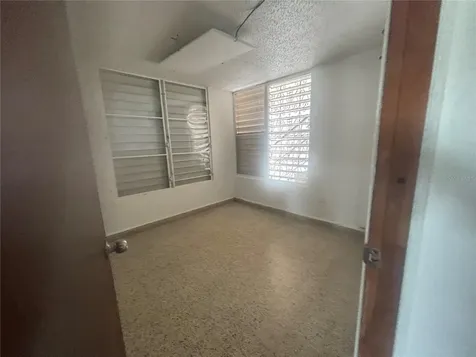 Calle 18 Bloque 23 Bayamon PR 00959