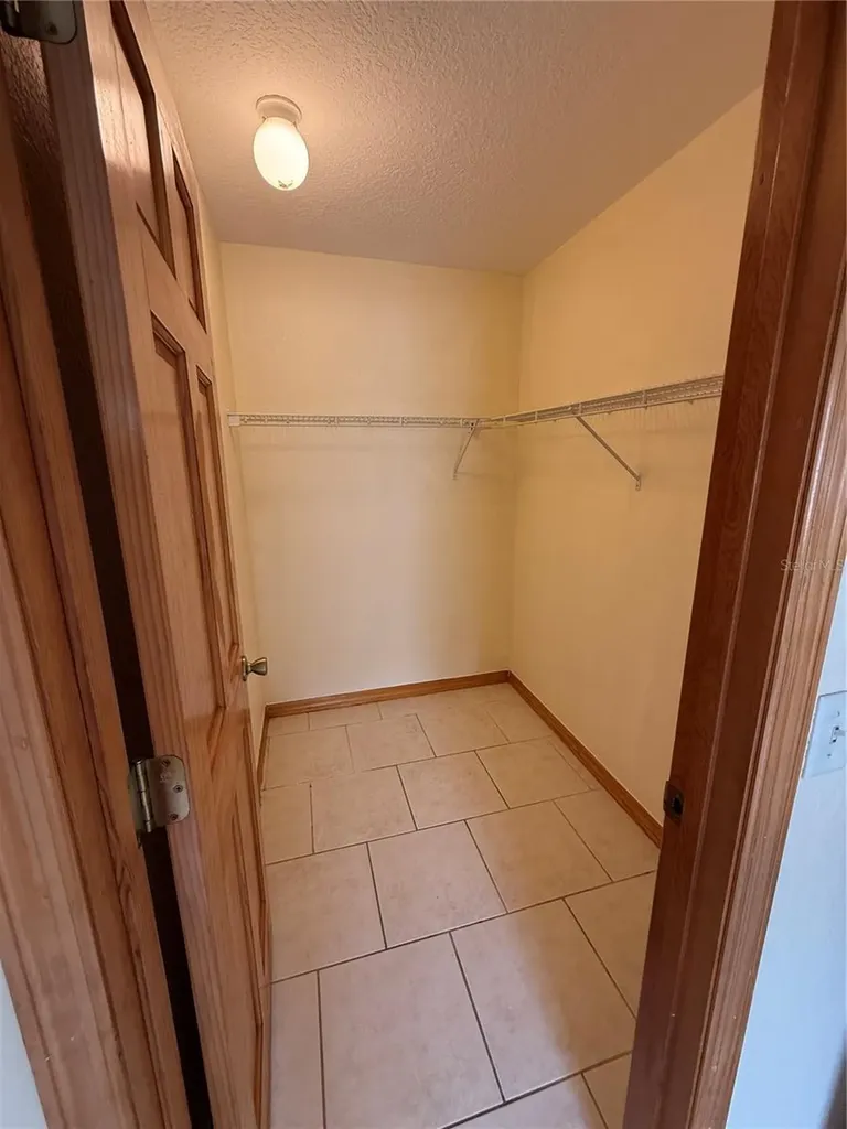 41 Pine Circle Ocala FL 34472