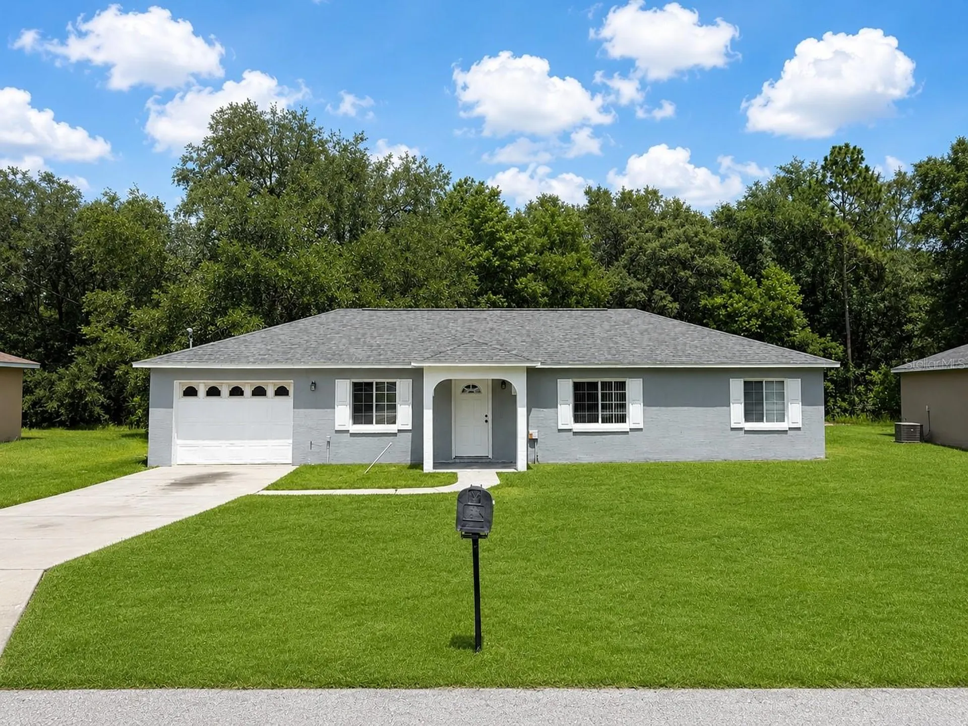 41 Pine Circle Ocala FL 34472