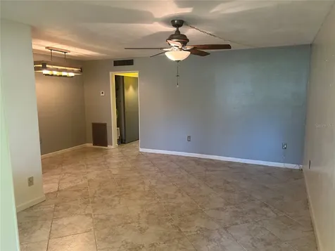 445 32nd Avenue N St Petersburg FL 33704