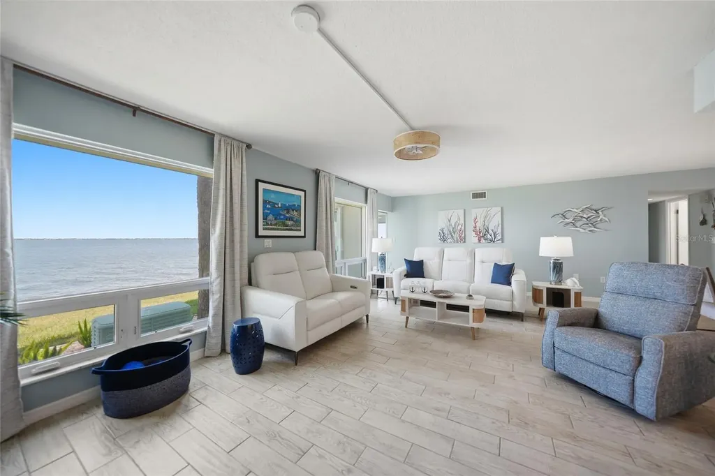 1 Colony Point Drive Punta Gorda FL 33950