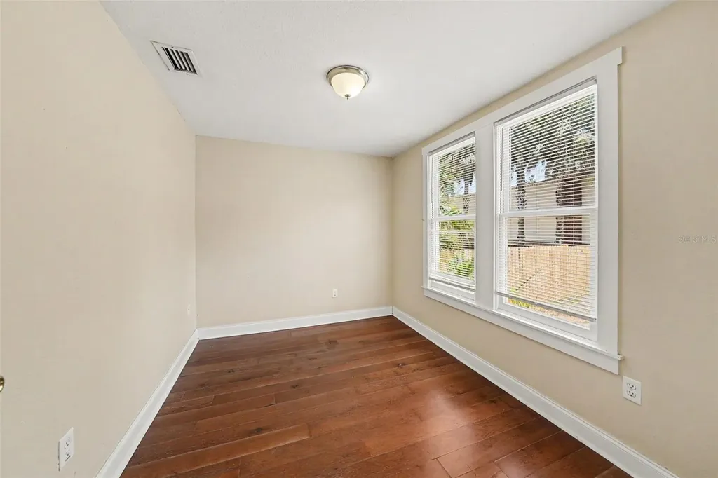 1601 E 15th Avenue Tampa FL 33605