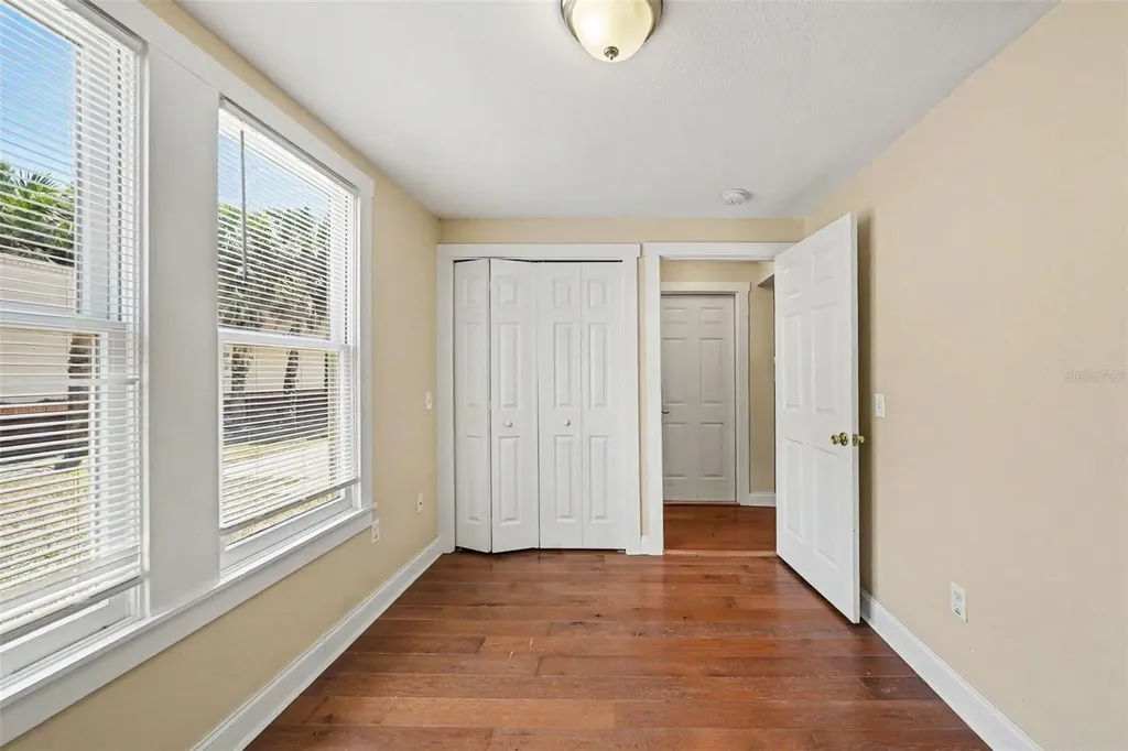1601 E 15th Avenue Tampa FL 33605