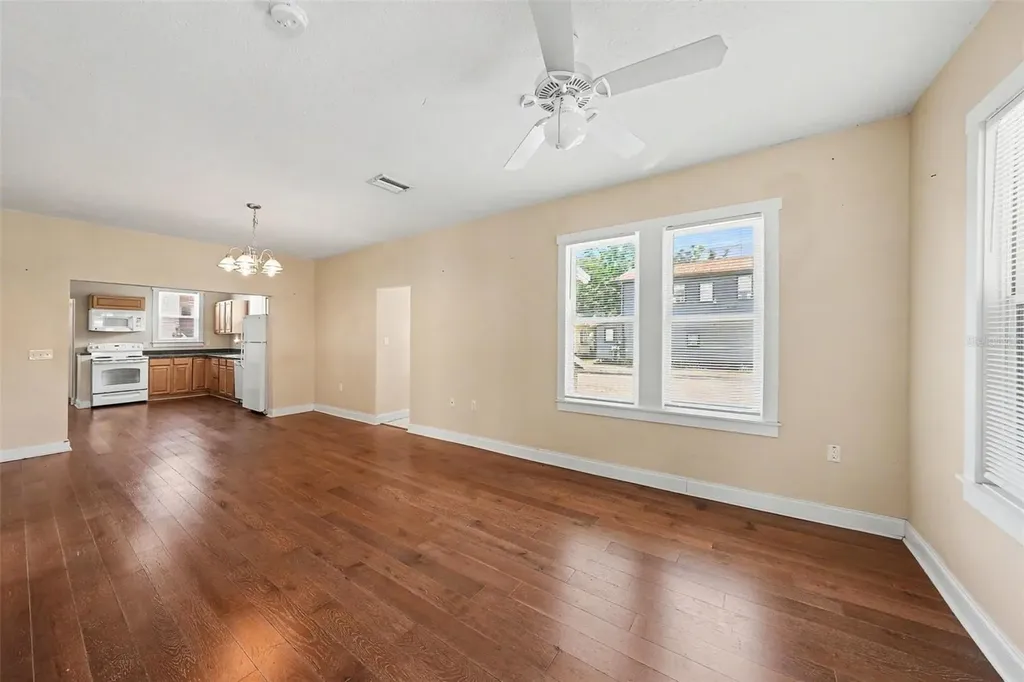 1601 E 15th Avenue Tampa FL 33605