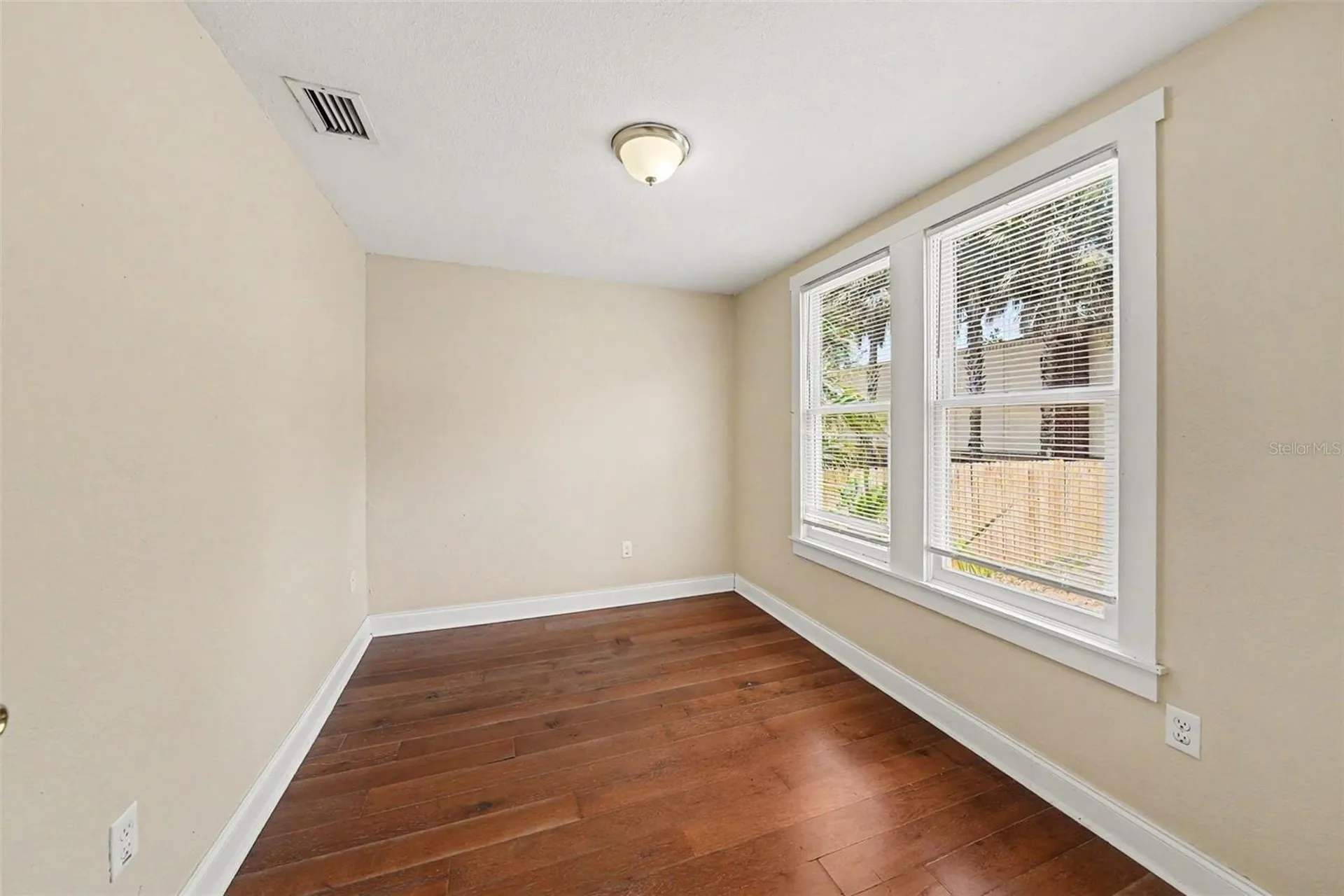 1601 E 15th Avenue Tampa FL 33605