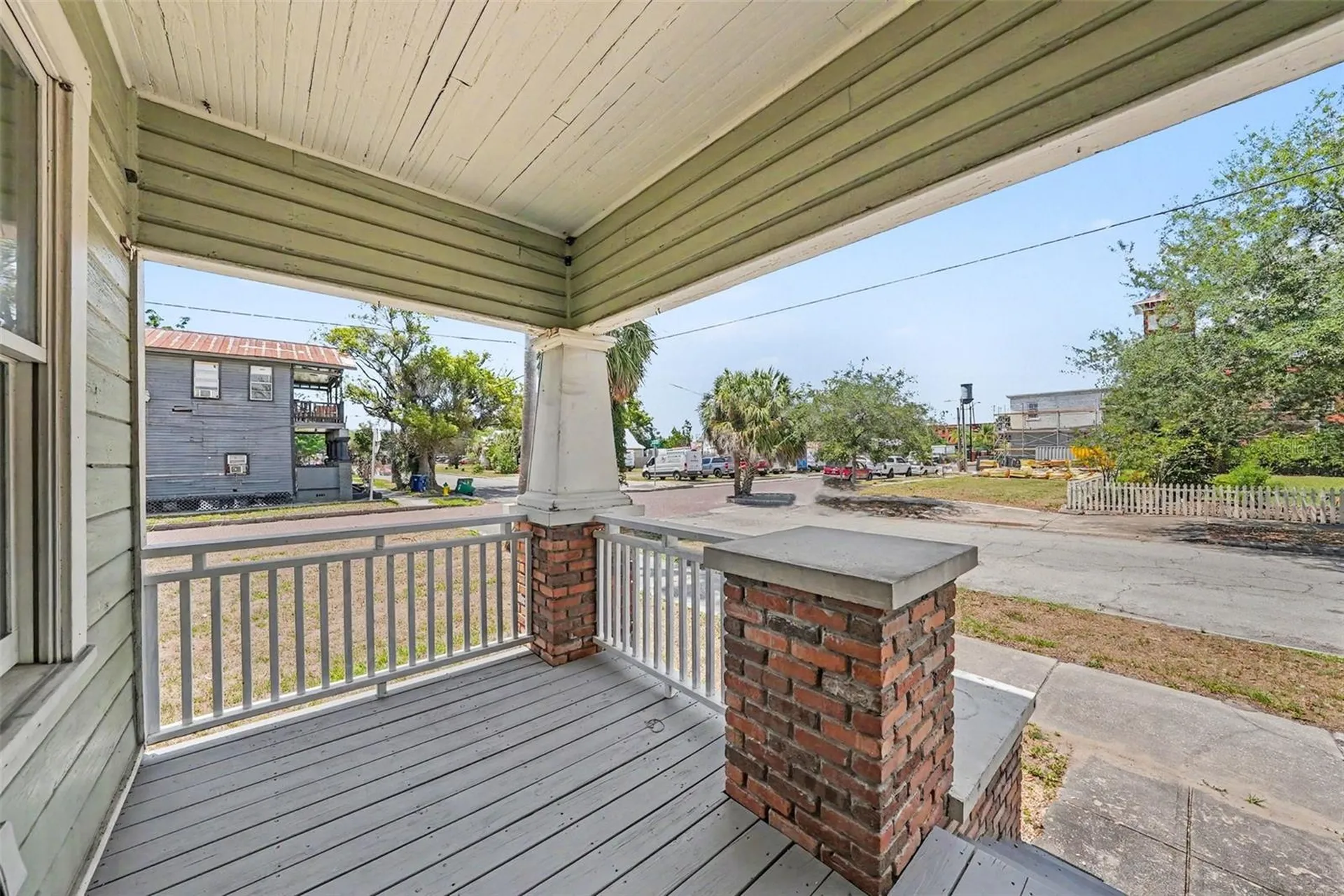 1601 E 15th Avenue Tampa FL 33605