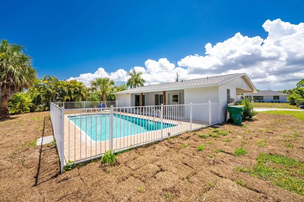 18321 Wolbrette Circle Port Charlotte FL 33948