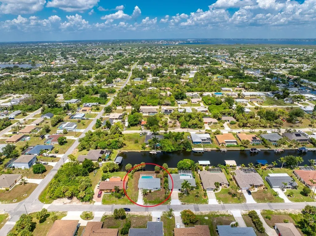 18321 Wolbrette Circle Port Charlotte FL 33948