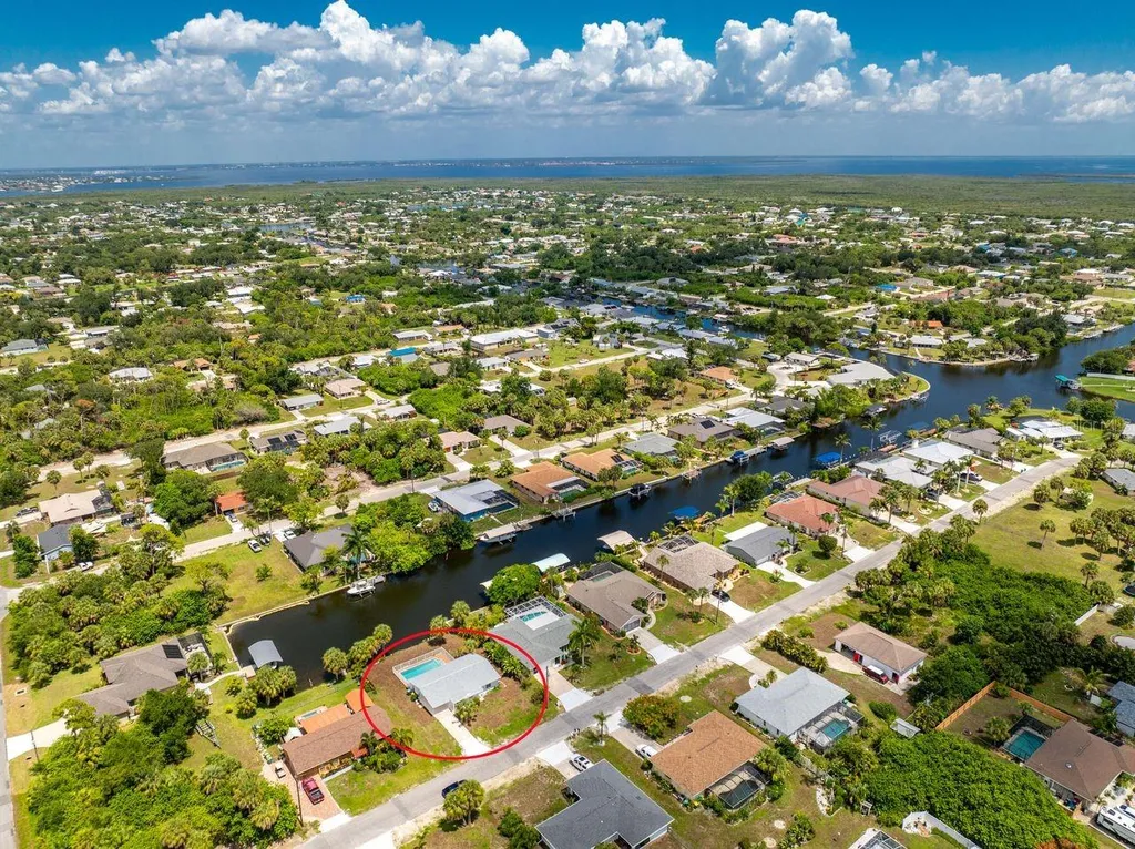 18321 Wolbrette Circle Port Charlotte FL 33948