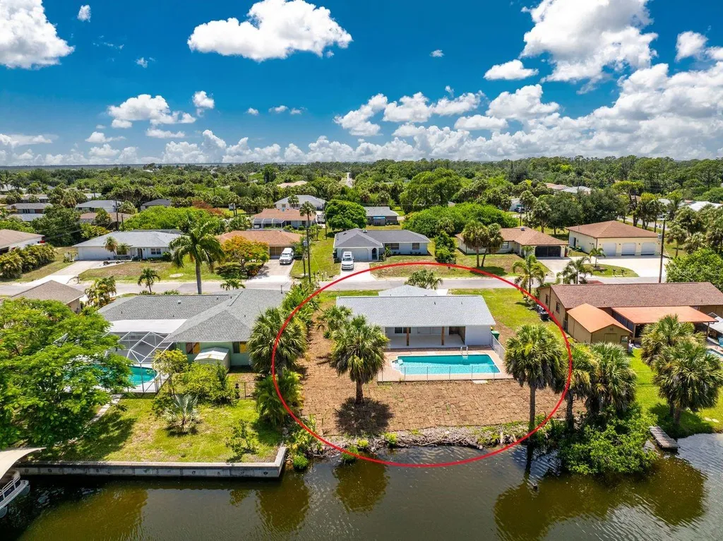 18321 Wolbrette Circle Port Charlotte FL 33948