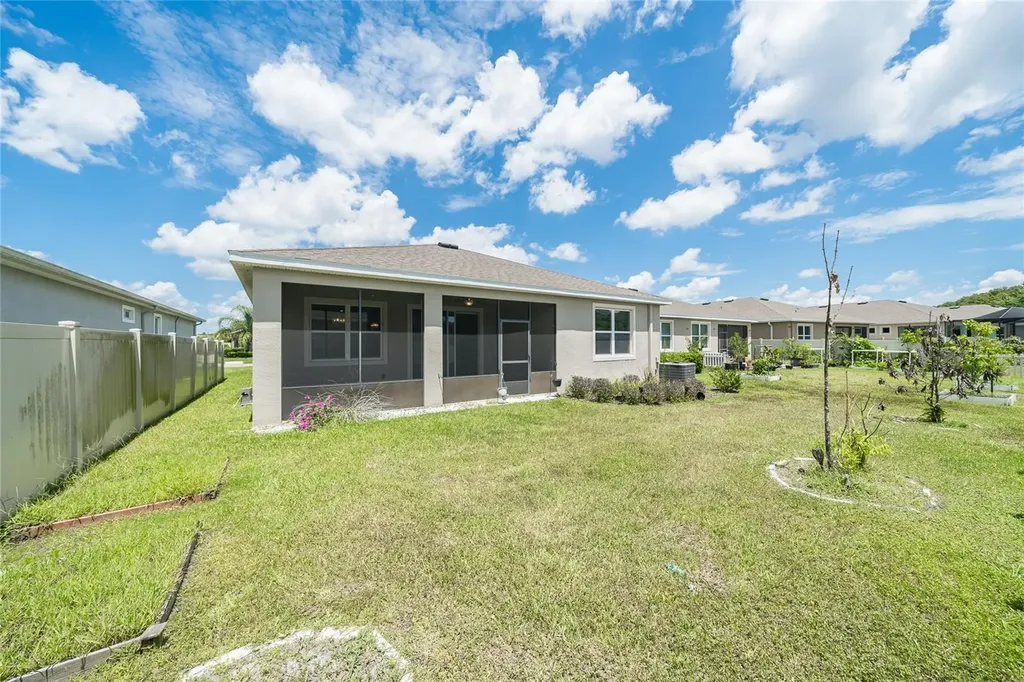 1092 Pipestone Place Wesley Chapel FL 33543