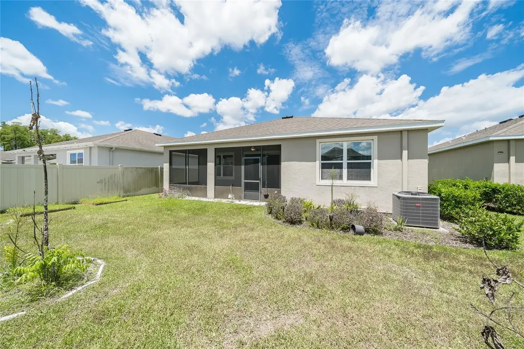 1092 Pipestone Place Wesley Chapel FL 33543
