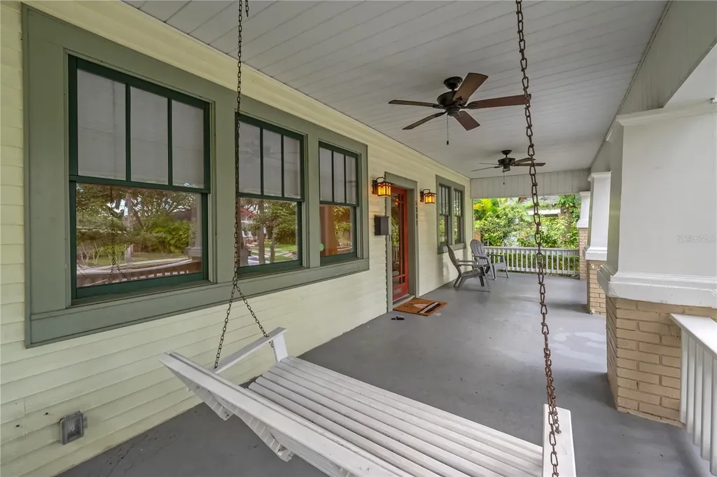 5207 N Suwanee Avenue Tampa FL 33603