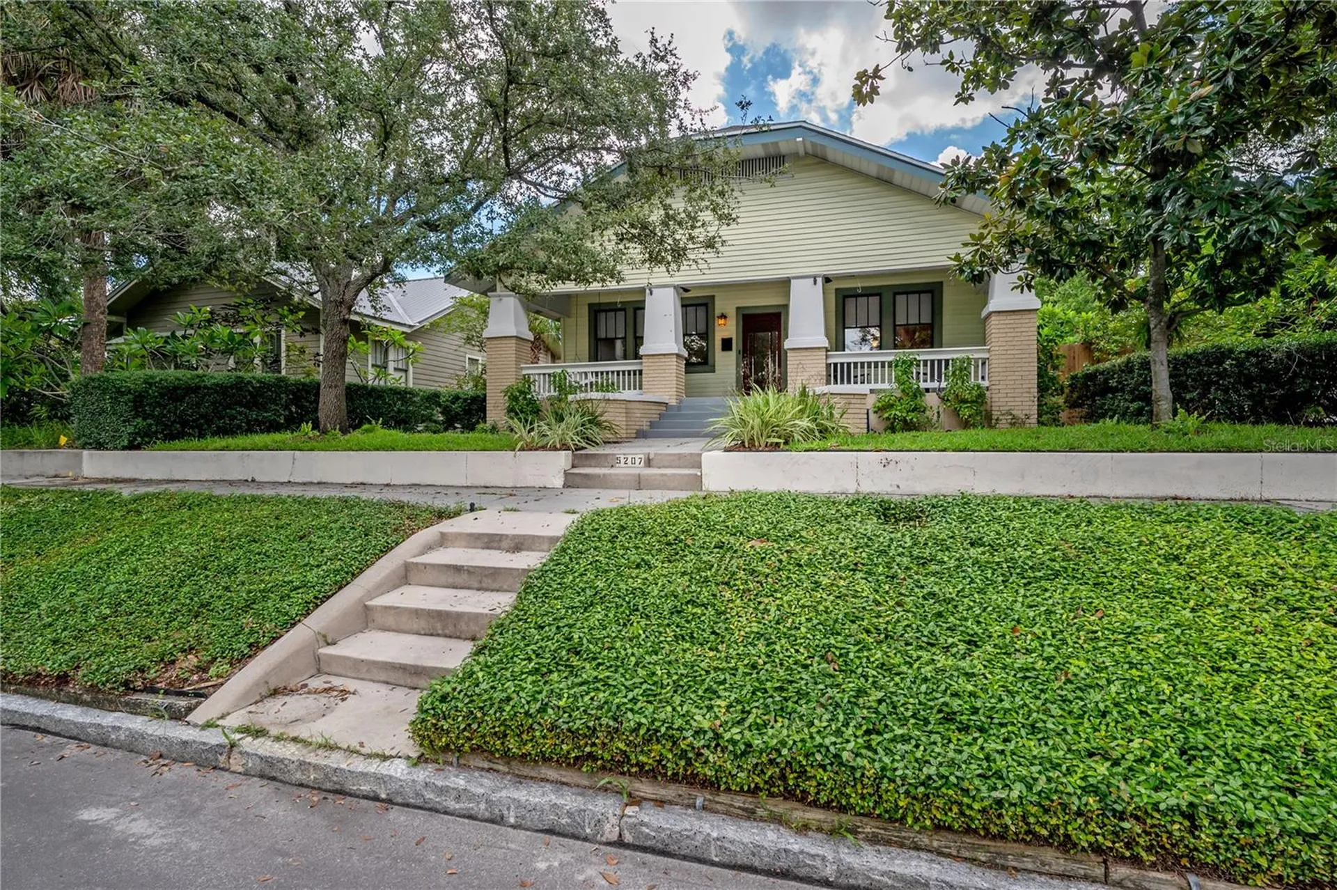 5207 N Suwanee Avenue Tampa FL 33603