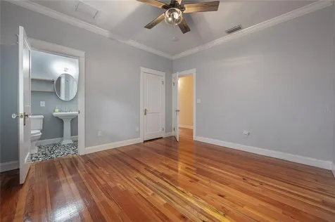 5207 N Suwanee Avenue Tampa FL 33603