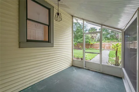 5207 N Suwanee Avenue Tampa FL 33603