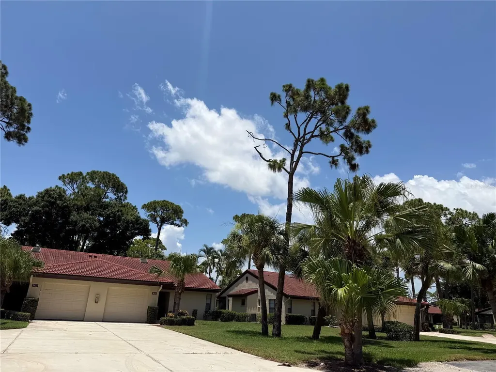 3637 Yellow Pine Court Sarasota FL 34238
