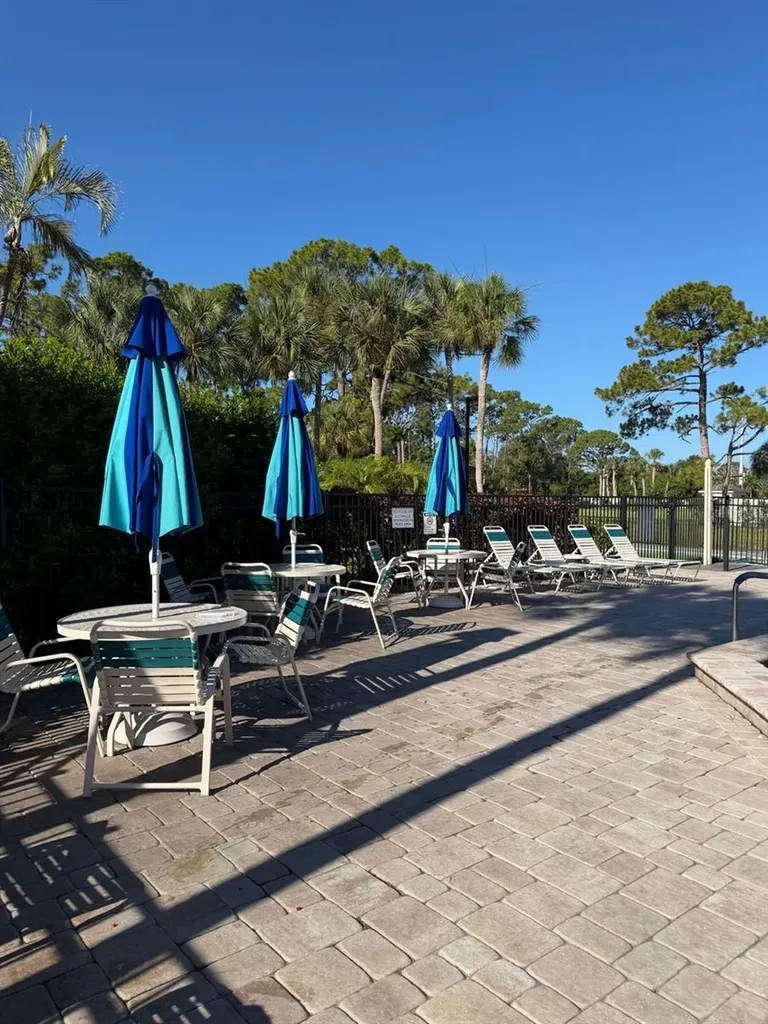 3637 Yellow Pine Court Sarasota FL 34238