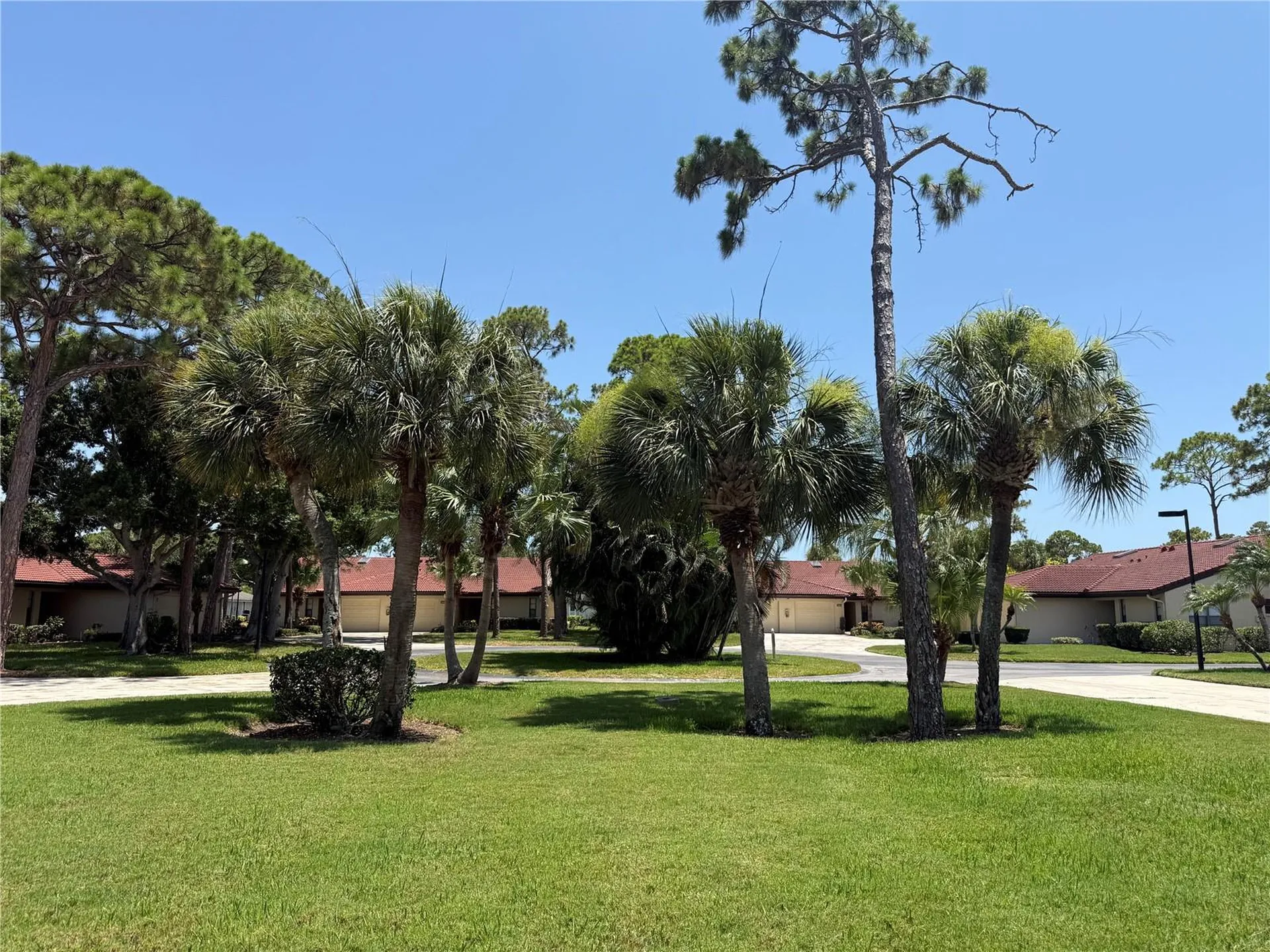 3637 Yellow Pine Court Sarasota FL 34238