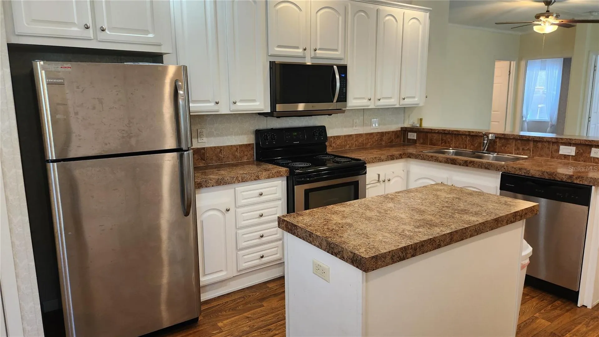 2251 SE 146th Circle Morriston FL 32668