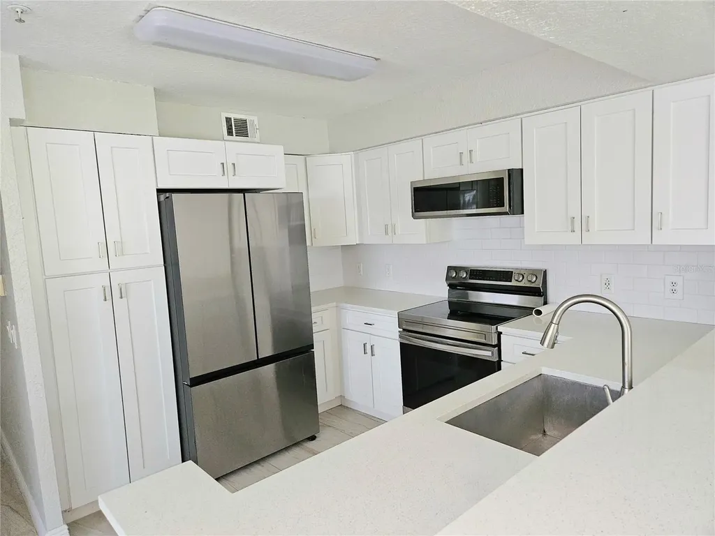 13929 Fairway Island Drive Orlando FL 32837