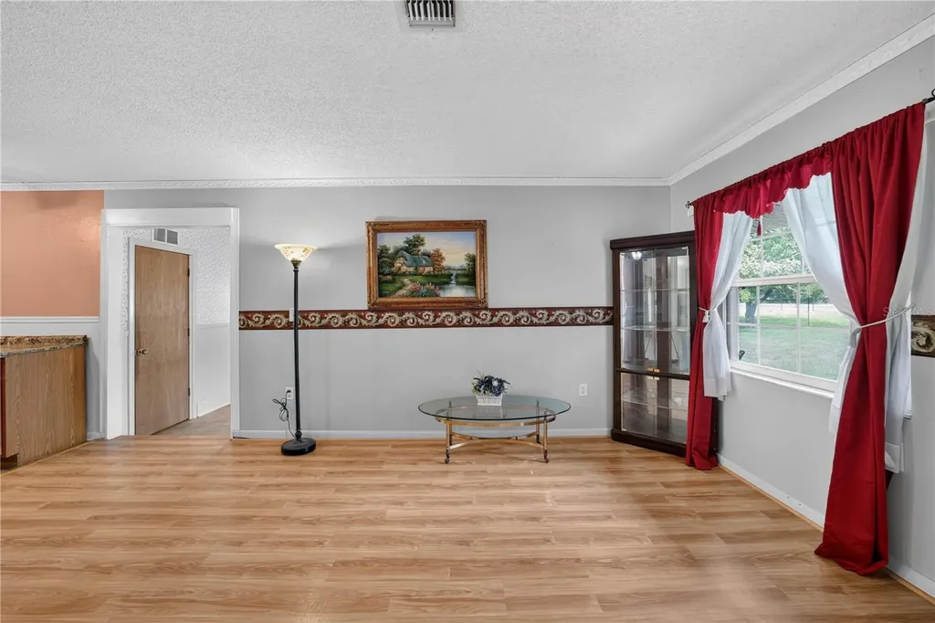 2875 NE 49th Street Ocala FL 34479