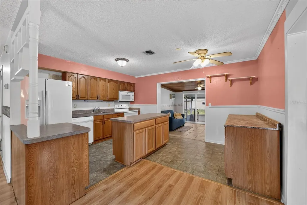 2875 NE 49th Street Ocala FL 34479