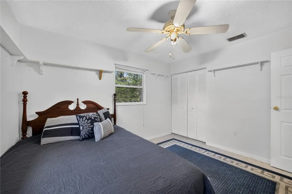 2875 NE 49th Street Ocala FL 34479