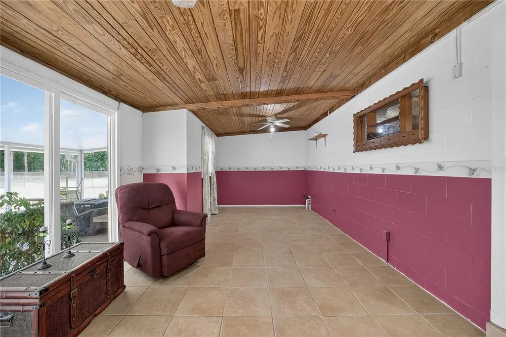 2875 NE 49th Street Ocala FL 34479