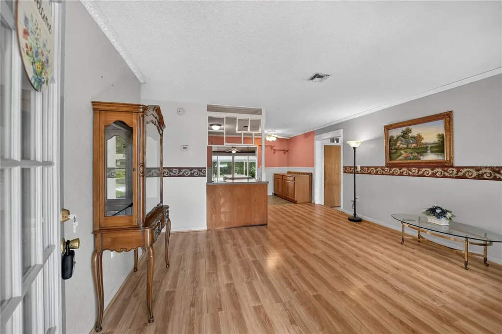 2875 NE 49th Street Ocala FL 34479