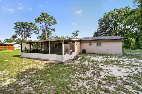 2875 NE 49th Street Ocala FL 34479