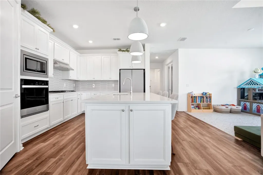 11237 Rolling Fork Trail Parrish FL 34219