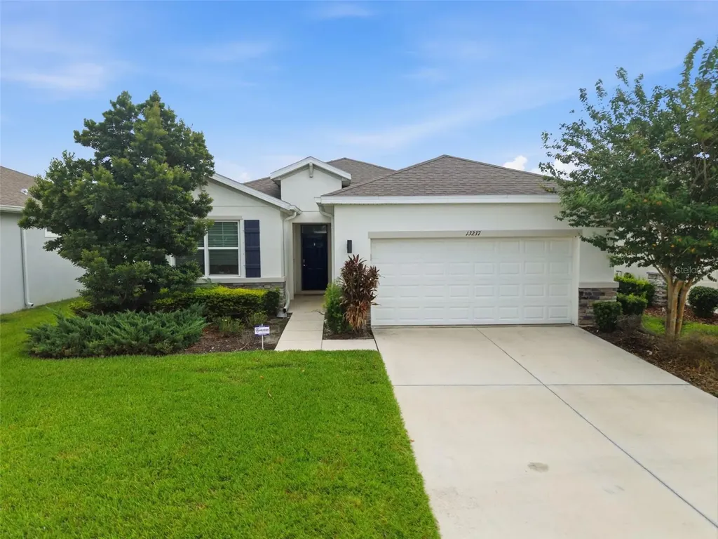 13237 Waterleaf Garden Circle Riverview FL 33579