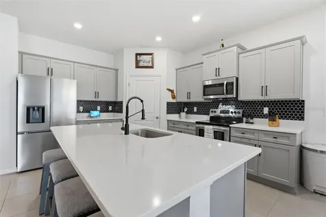 13237 Waterleaf Garden Circle Riverview FL 33579